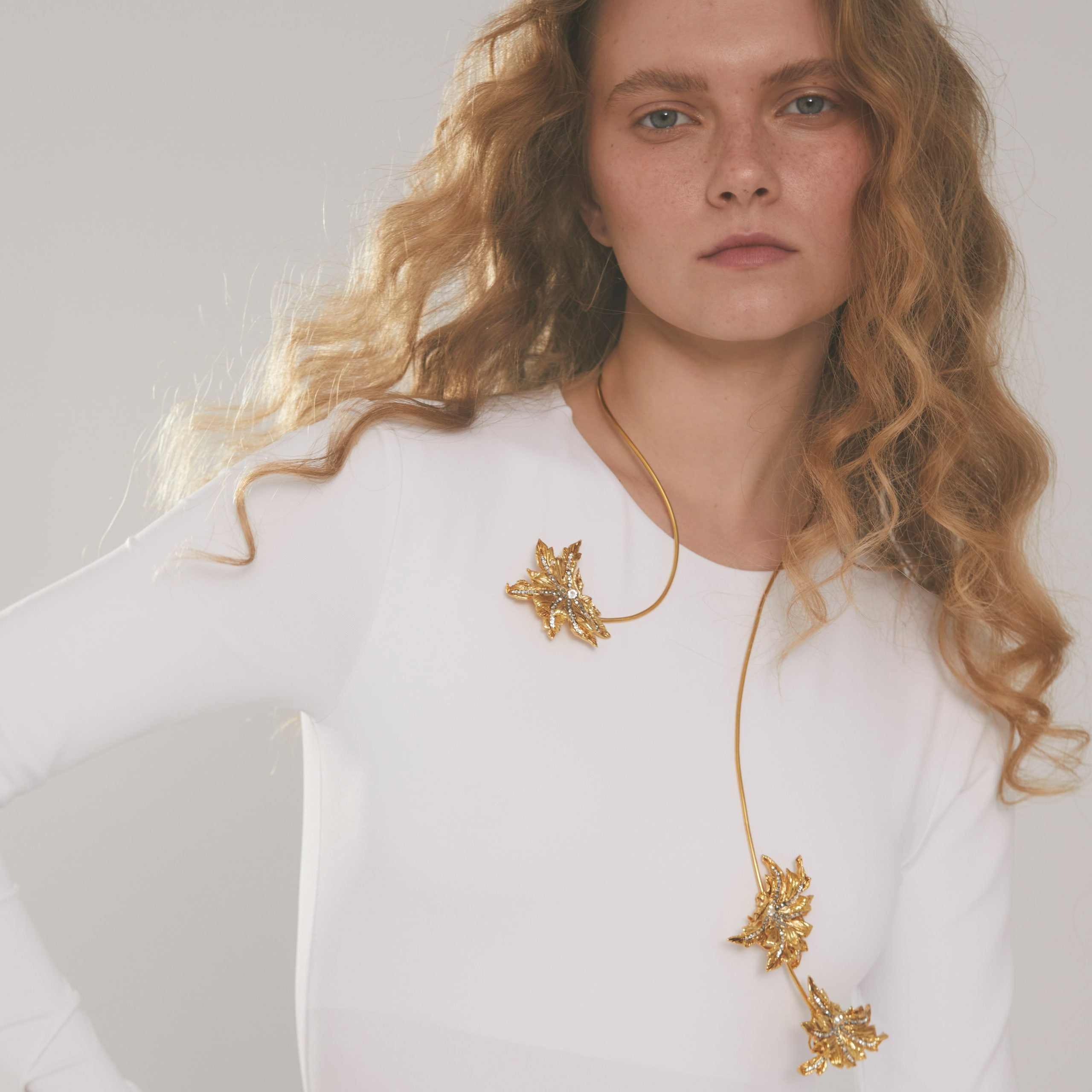 Collar Trópico estructurado