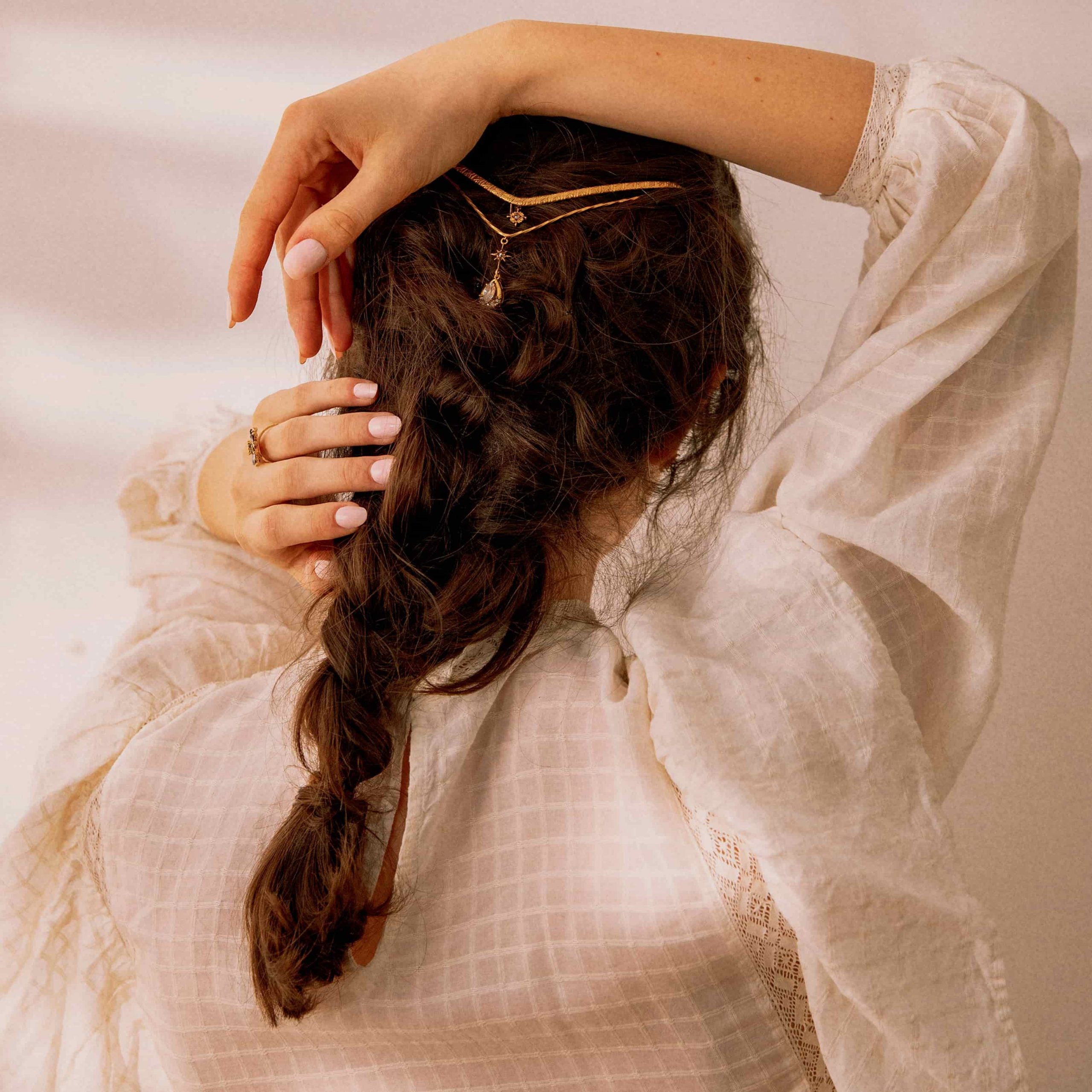 Tiara Trasera Époque´23