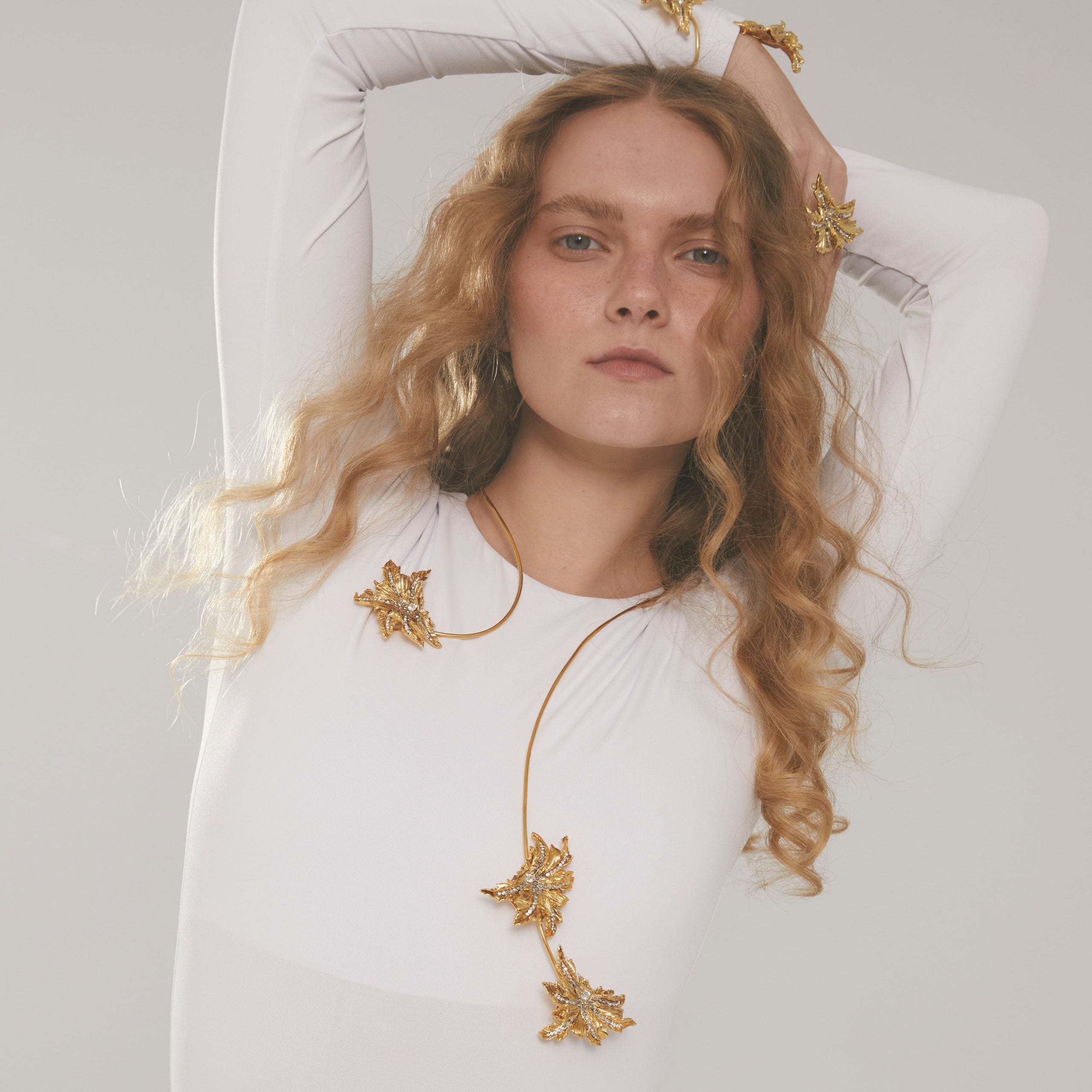 Collar Trópico estructurado